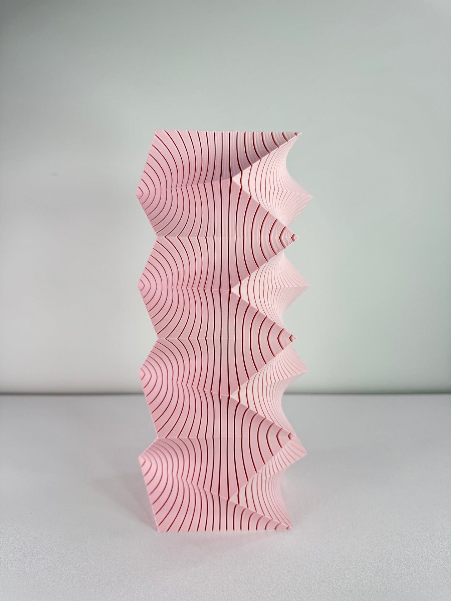 Anio Vase image 2
