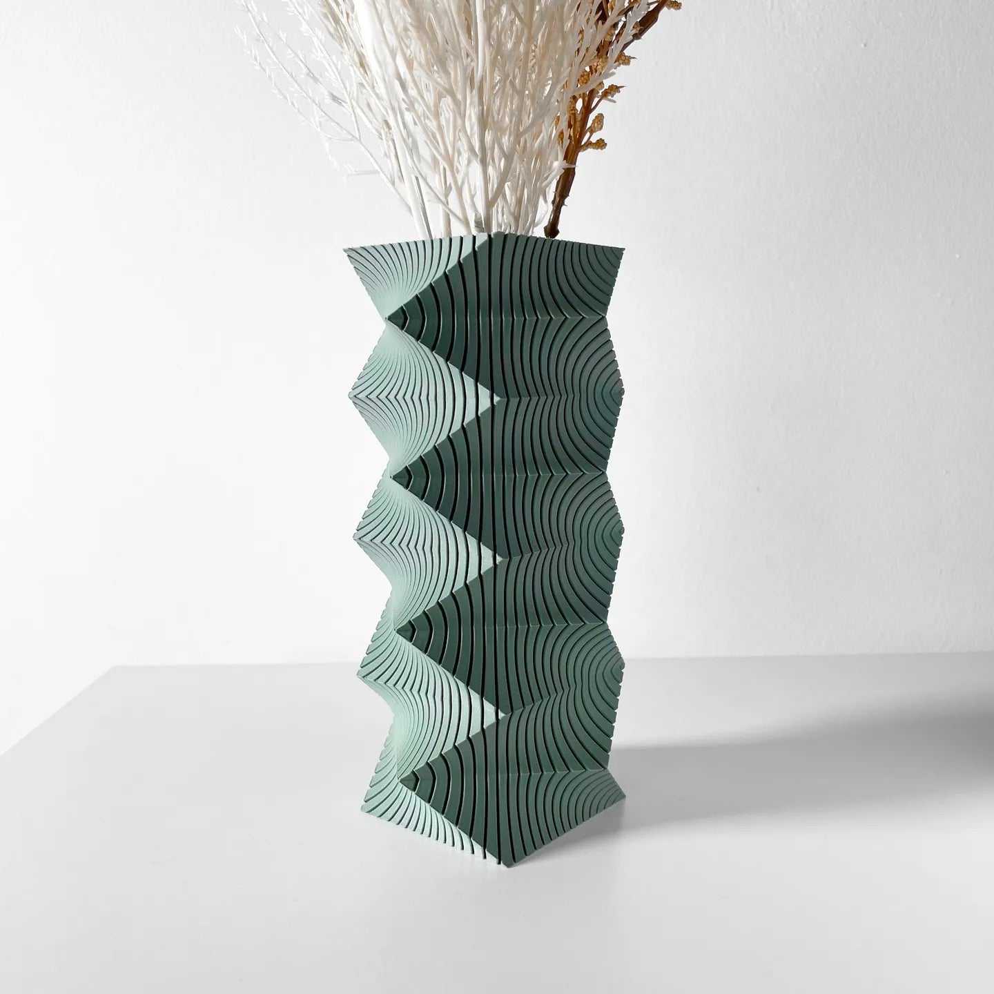 Anio Vase image 7