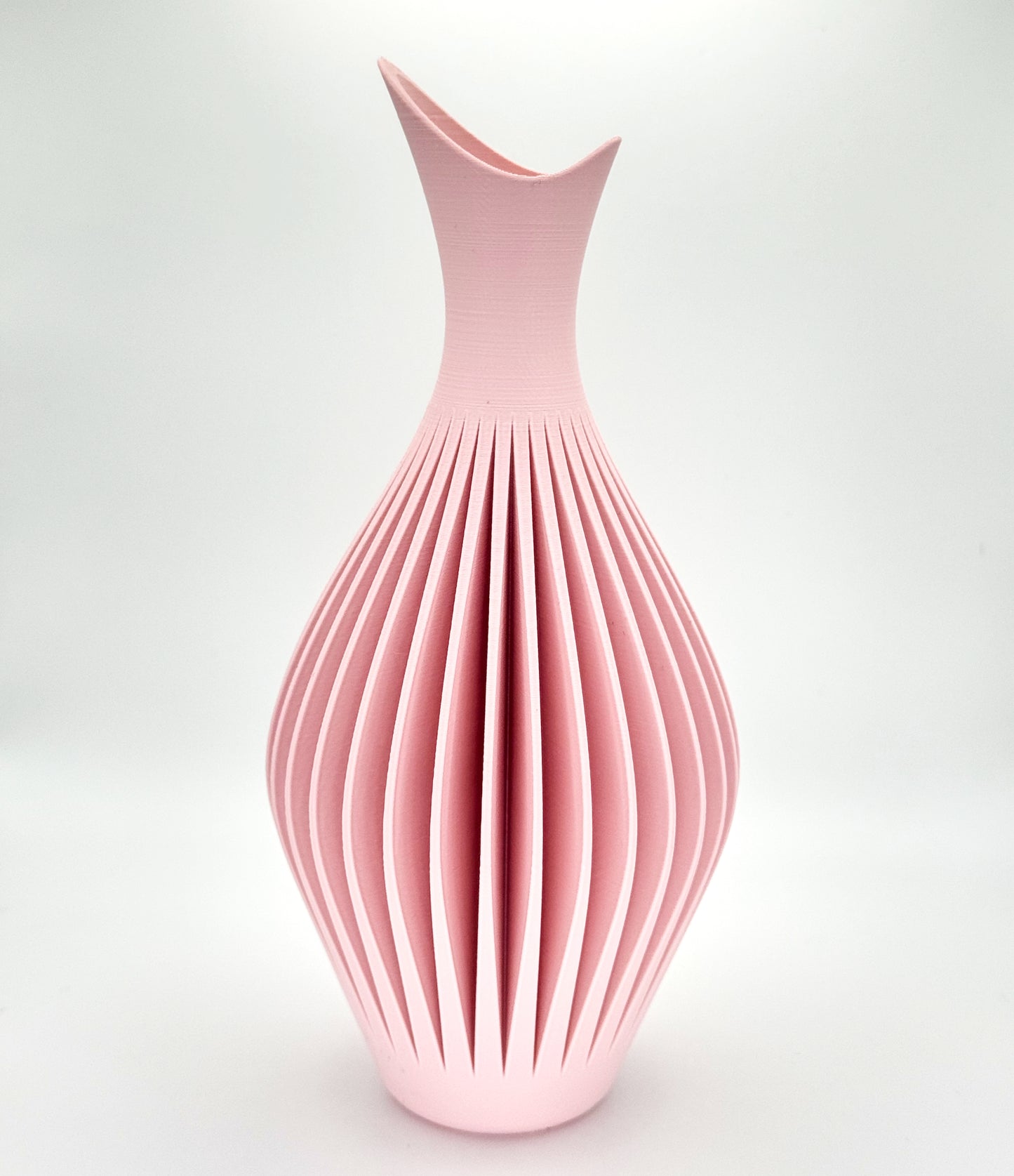 Crest Vase image 5