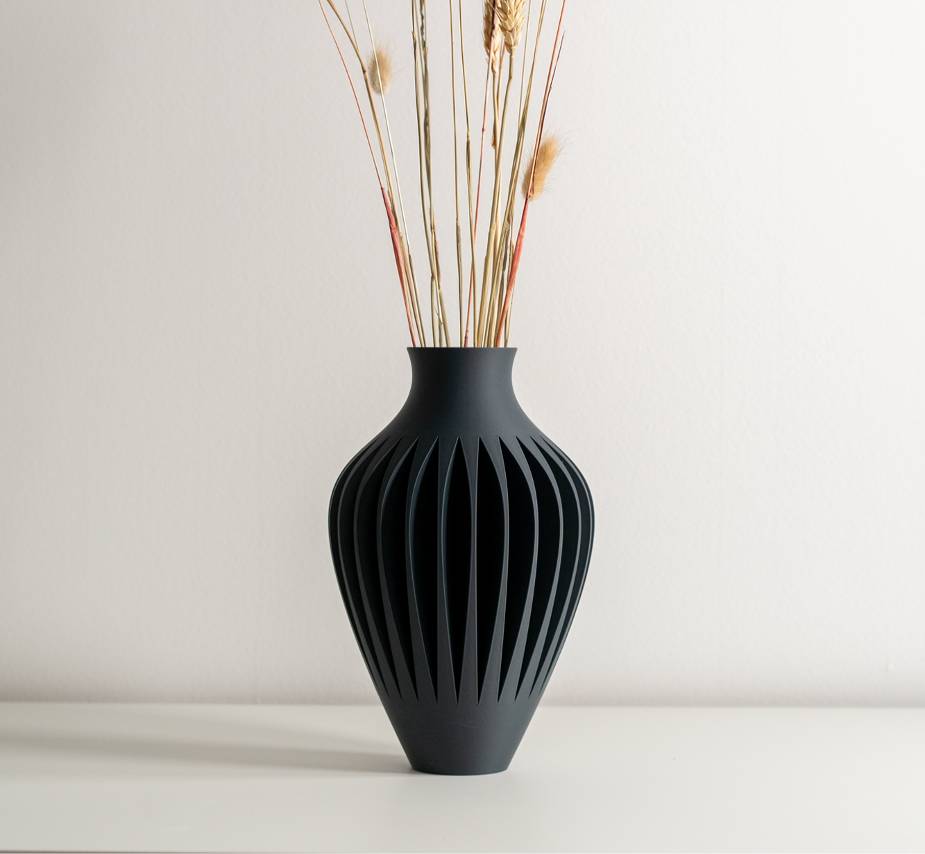 Silhouette Vase image 0