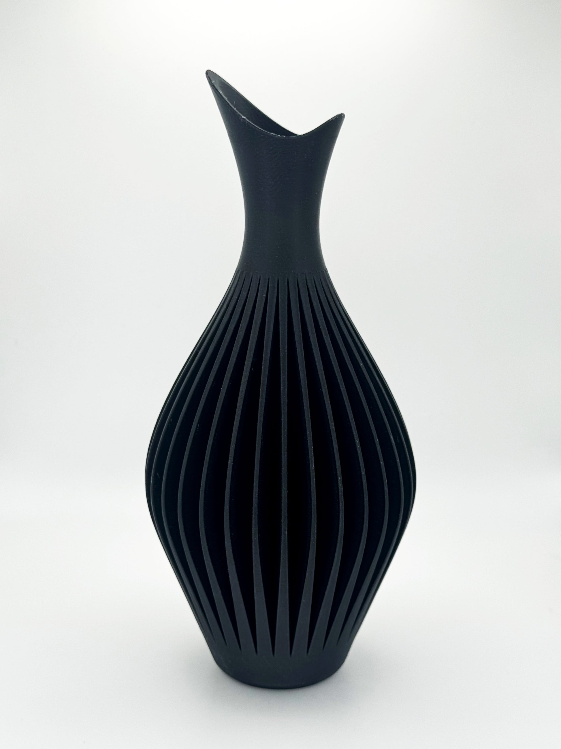 Crest Vase image 2