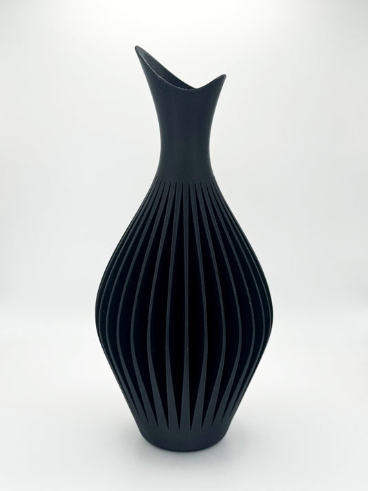 Crest Vase image 2