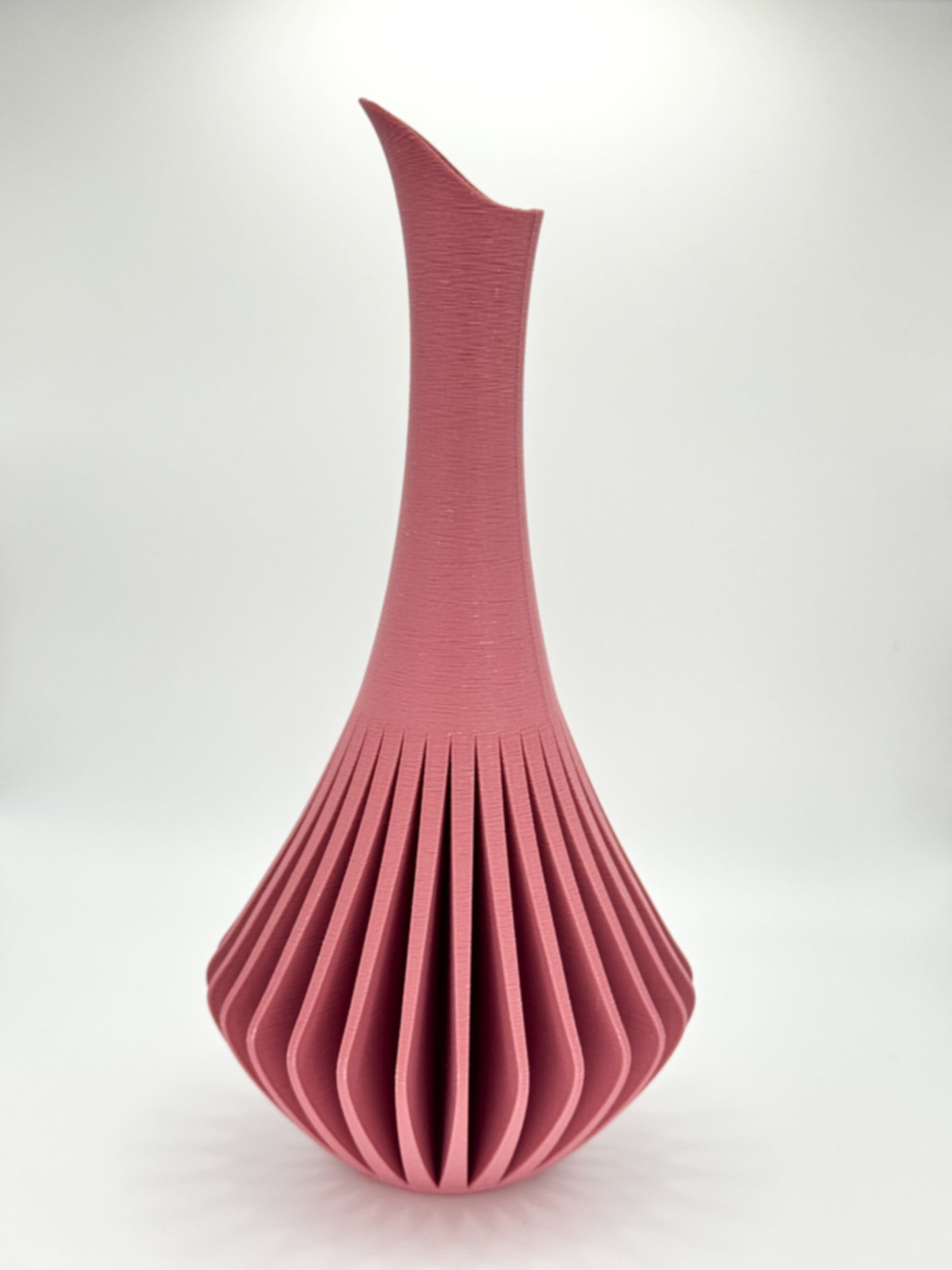 Svelte Silhouette Vase image 7