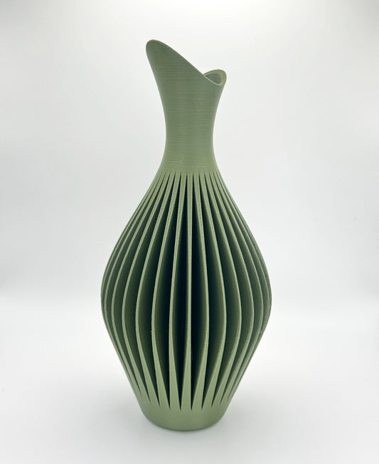 Crest Vase image 3