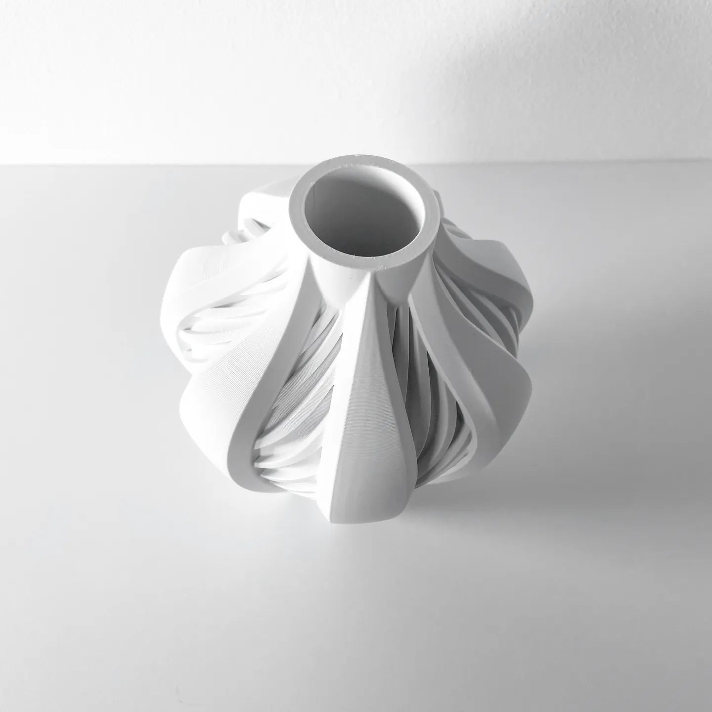 Elvox Vase image 2