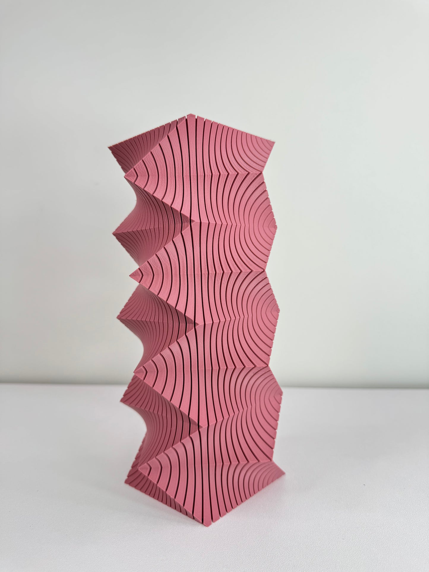 Anio Vase image 5