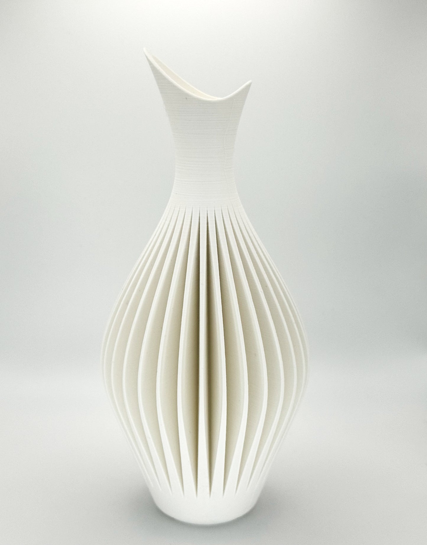 Crest Vase image 4