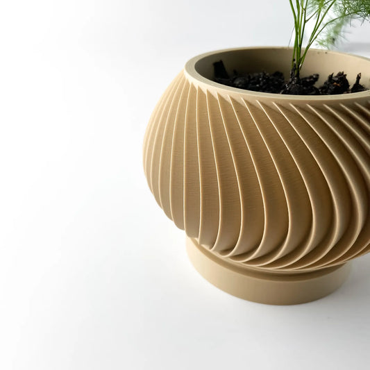 Caleth Planter Pot with Tray image 1