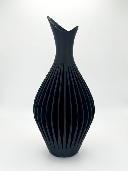 Crest Vase image 2