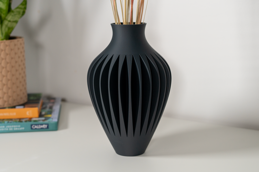 Silhouette Vase image 1