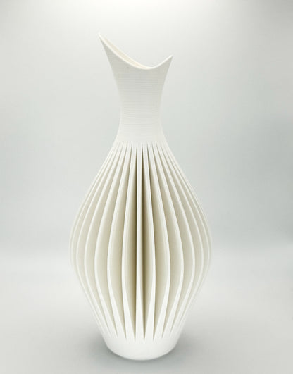 Crest Vase image 4